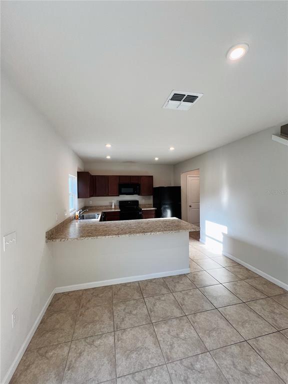 Building Photo - 308 Fiddlewood Ct