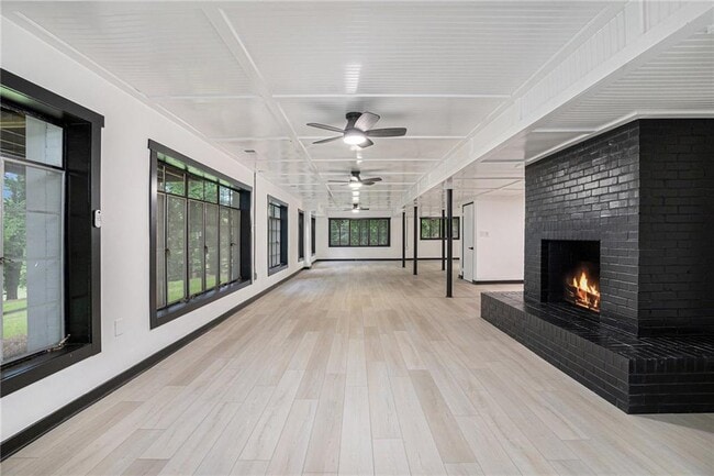 Building Photo - 788 Sherwood Rd N W