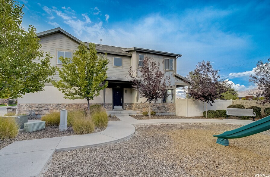 Primary Photo - 7547 S Casenina Dr