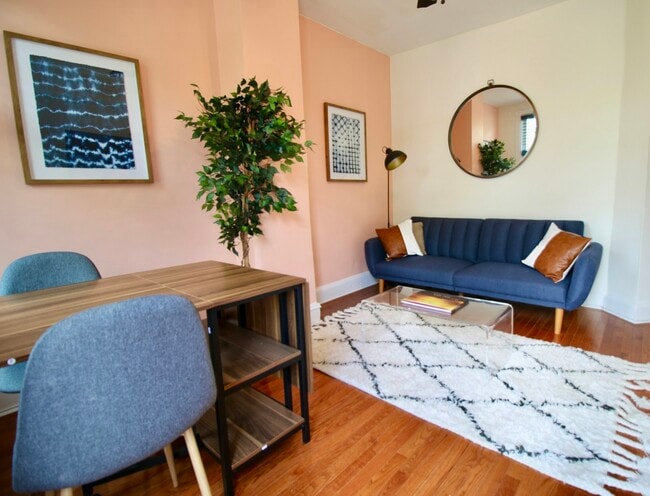 Building Photo - 1423 E Street NE, Unit First Floor