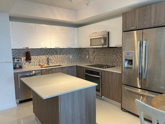 Building Photo - 5300 NW 85th Ave