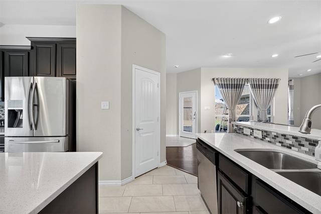 Building Photo - 4701 Bungalow Dr