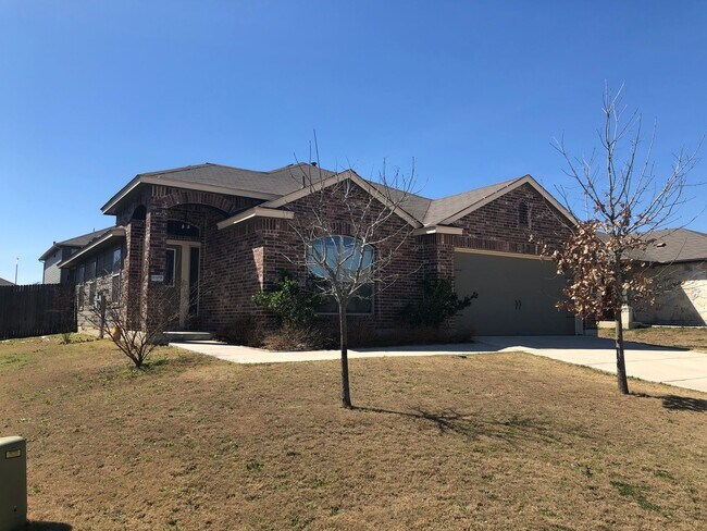 Primary Photo - Beautiful 3/2 Single Story Home in New Bra...