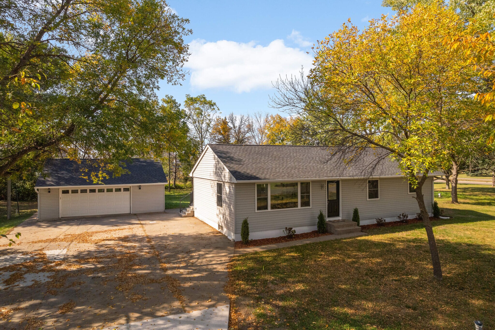 Building Photo - 15240 Kangaroo St NW