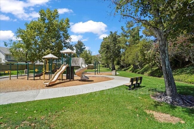 Building Photo - 28248 Guilford Ln