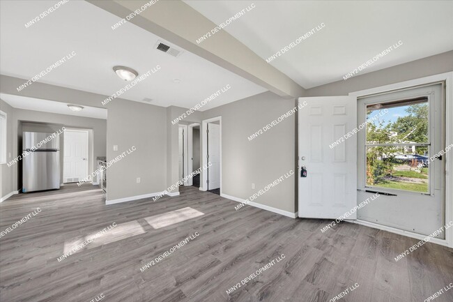 Building Photo - Fully Renovated 2-Bedroom Single-Level Home in Warren