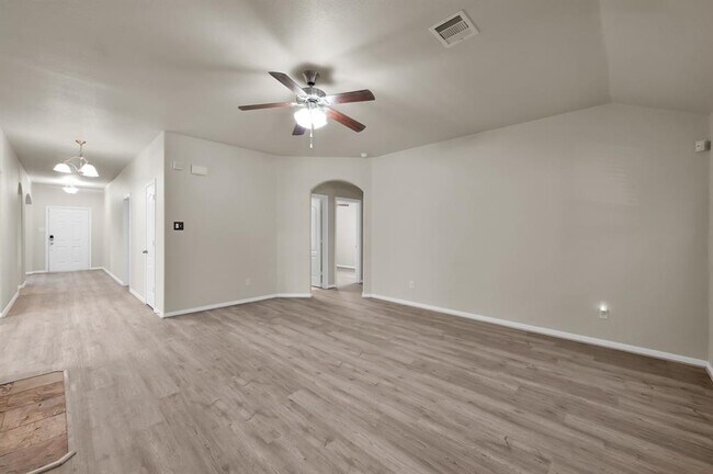 Building Photo - 973 Doire Dr