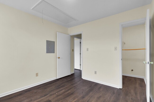 Building Photo - 118 Witten Cir