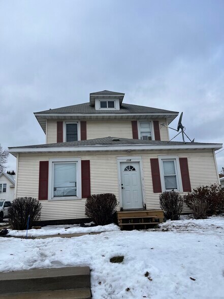 Building Photo - 218 Hammond Ave