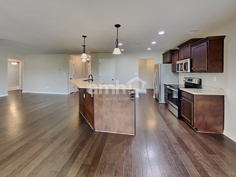 Building Photo - 3230 Magnolia Bloom Dr