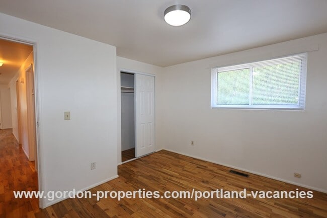 Building Photo - SE Tenino St - Brentwood-Darlington ranch-style 3 bedroom home