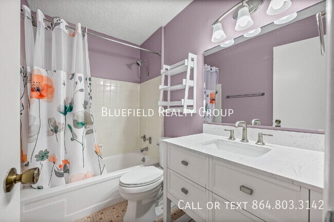 Building Photo - 925 Cleveland St