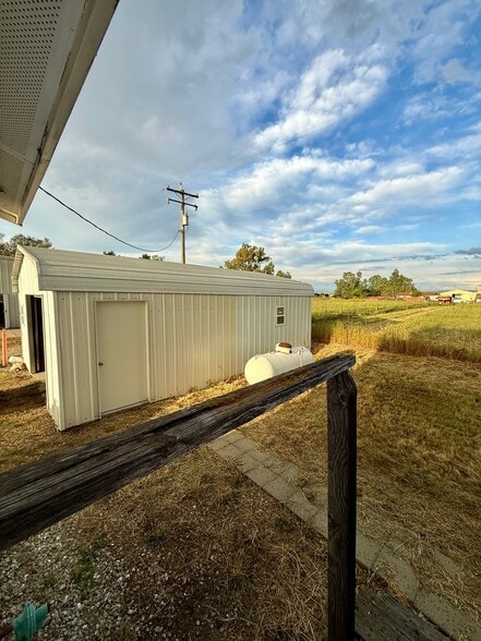 Building Photo - 12884 N Jack Tone Rd