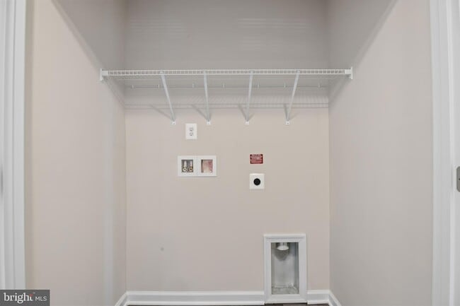 Building Photo - 105 Milburn Dr