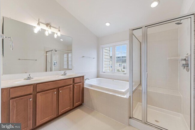 Building Photo - 16329 Flotsam Ln