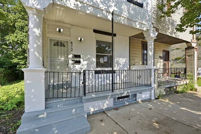 Building Photo - 872 N 46th St