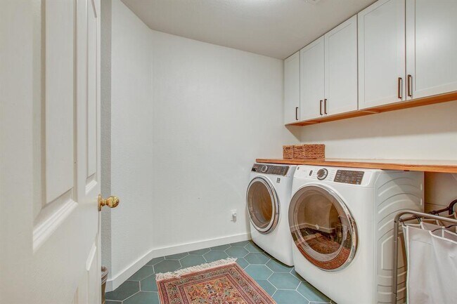 Building Photo - 8109 Campeche Bay Pl