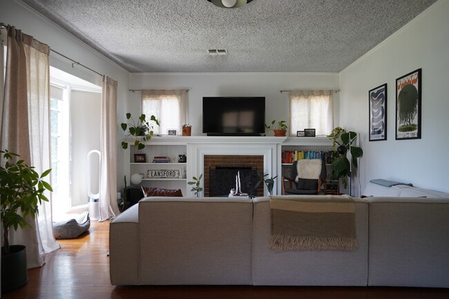 Building Photo - 3729 Boyce Ave