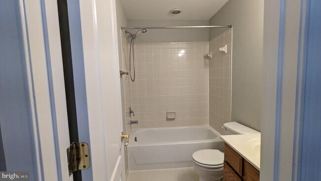 Building Photo - 12950 Tonka Ct