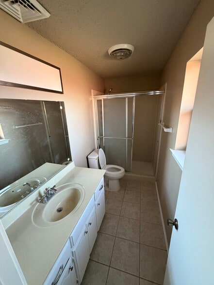 Building Photo - 2957 W 114th Pl S