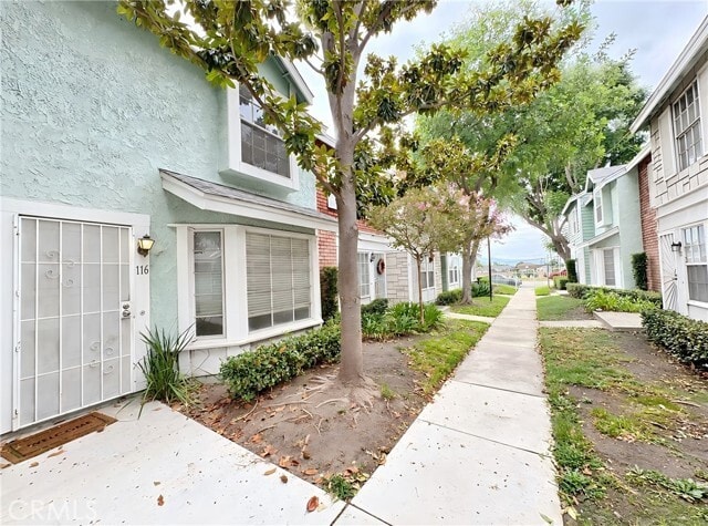Building Photo - 5640 Riverside Dr