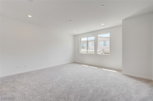Building Photo - 2541 Monolith St