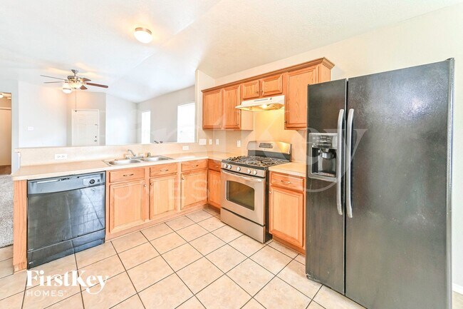 Building Photo - 17822 Seco Creek Ln