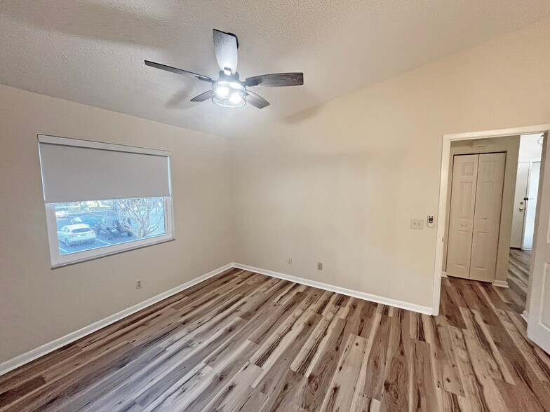 Building Photo - 26 Aledo Ct