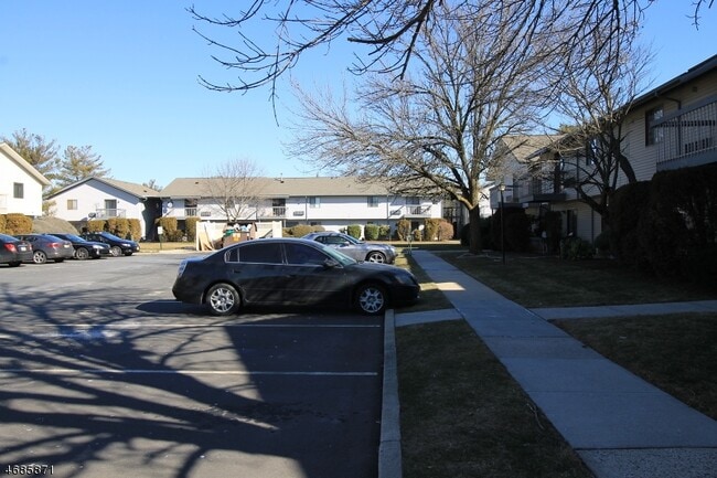 Building Photo - 20 Delar Pkwy