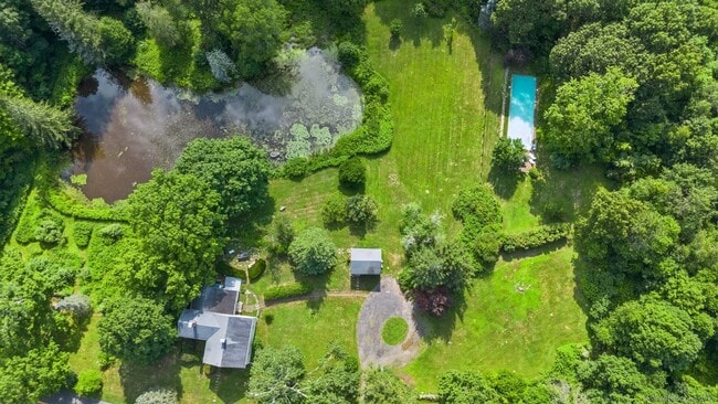 Building Photo - 581 Flanders Rd