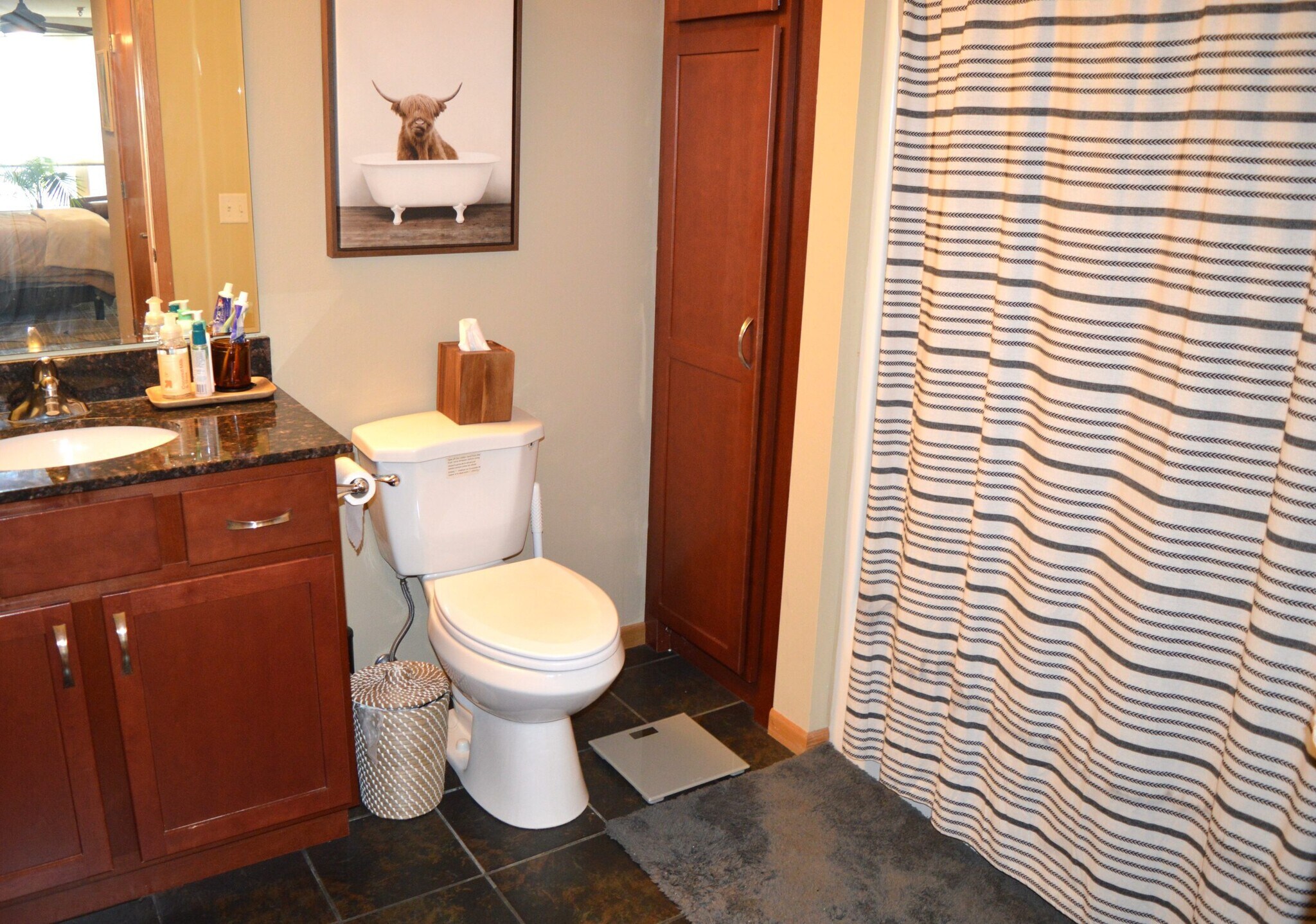 Building Photo - 8201 Mayo Dr