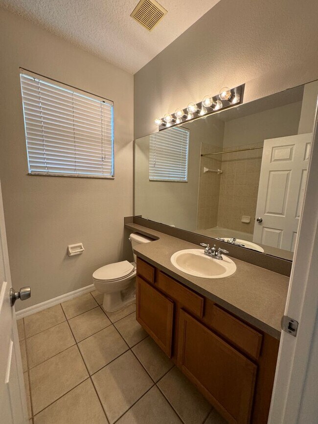 Building Photo - 10360 Sandy Marsh Ln