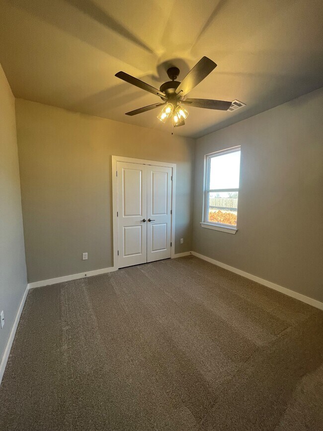 Building Photo - 11237 SW 30th St