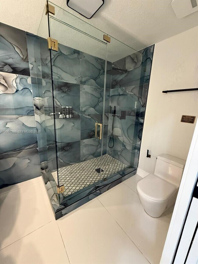 Building Photo - 10460 SW 26th Terrace