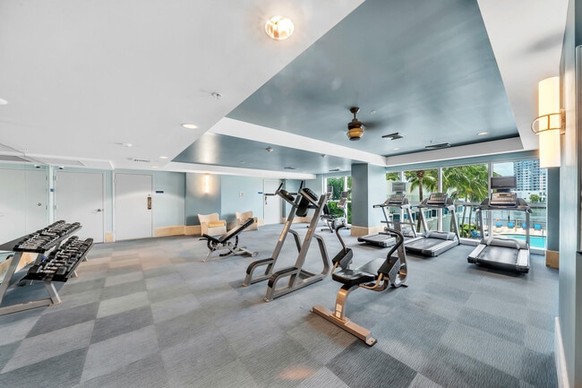 Building Photo - 1945 S Ocean Dr