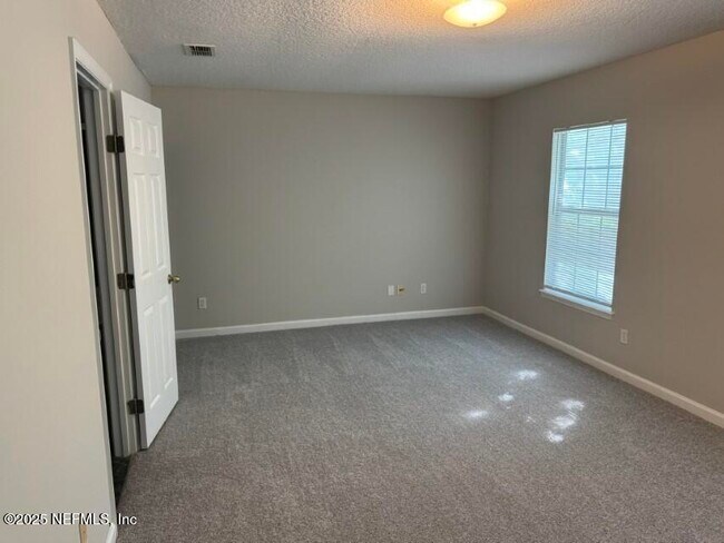 Building Photo - 14014 Summer Breeze Dr
