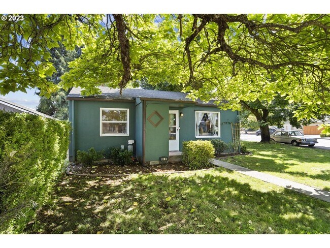 Building Photo - 3Bd/1Ba Mid Century Home In Canby~ A/C, 2 Additional Storage, and Spacious Yard!!!