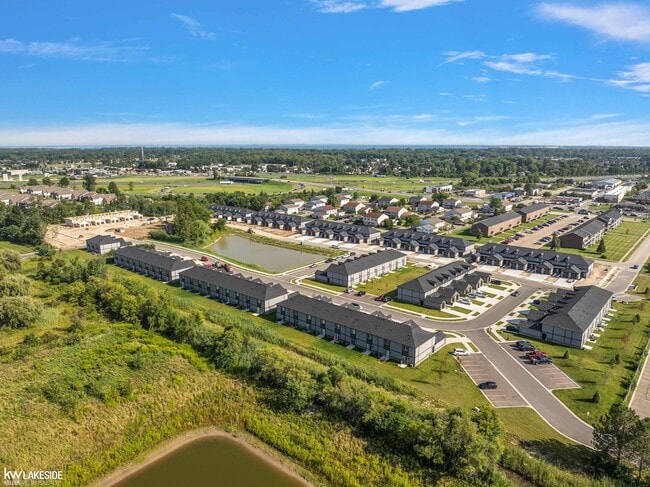Building Photo - 51410 Tides Dr