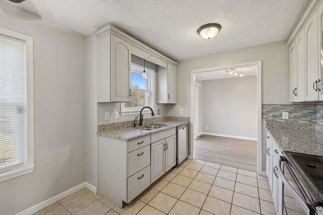 Building Photo - 342 Brook Mead Dr