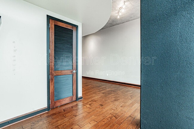 Building Photo - 1700 Bassett St