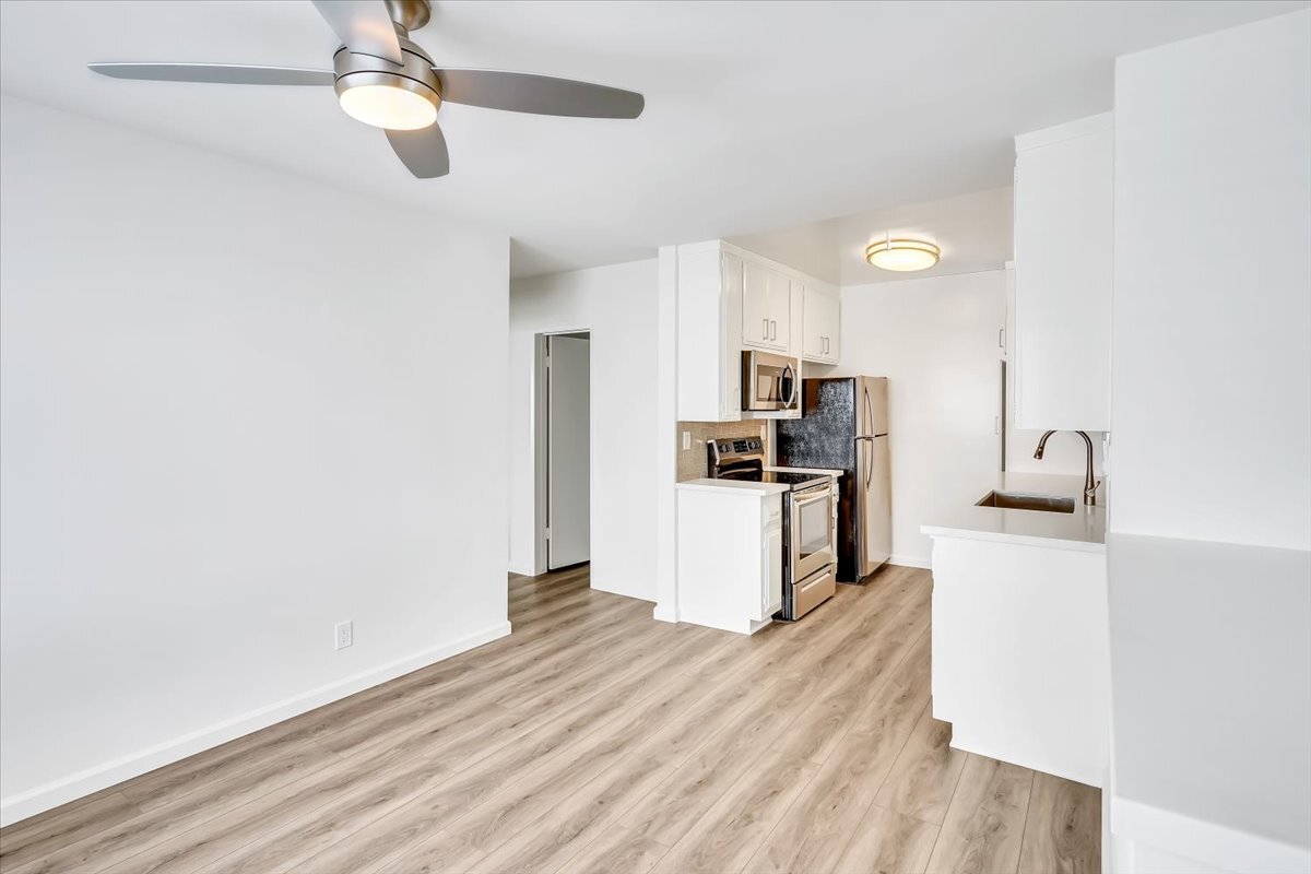 Building Photo - 1023 21st St