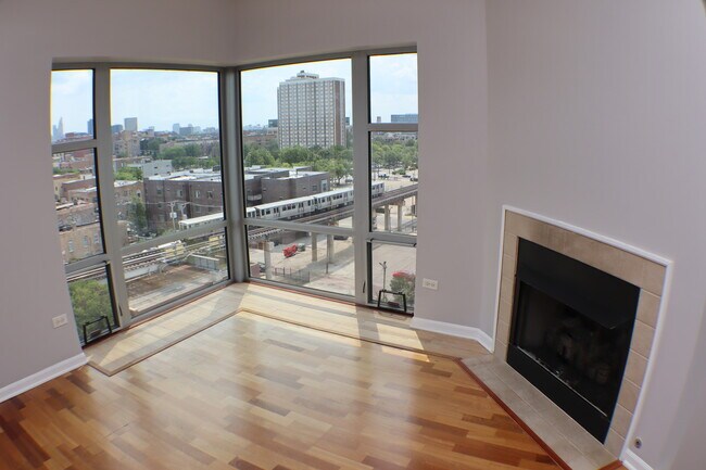 Building Photo - 100 N Hermitage Ave