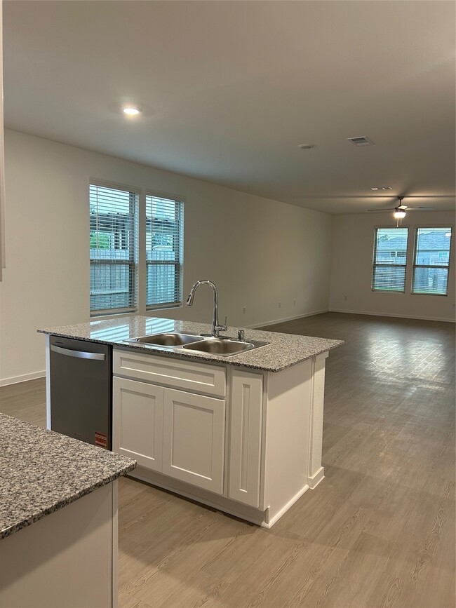 Building Photo - 14973 Rustic Moon Rd