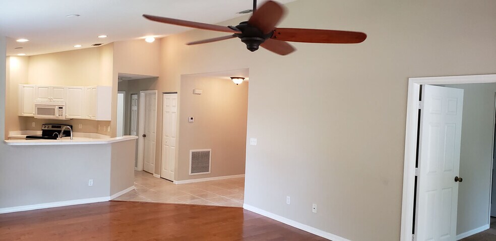 Building Photo - 12330 Notting Hill Ln