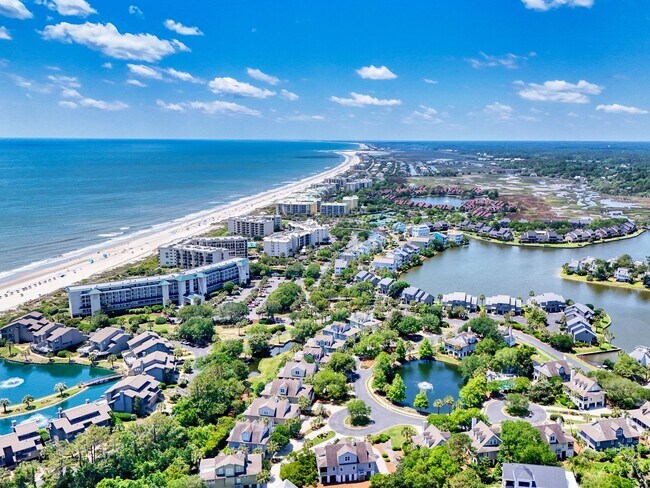 Building Photo - Summerhouse 310