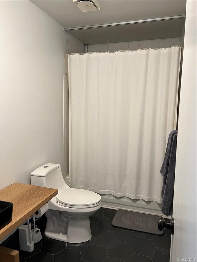 Building Photo - 255 Homestead Village Dr