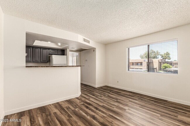 Building Photo - 3601 W Tierra Buena Ln