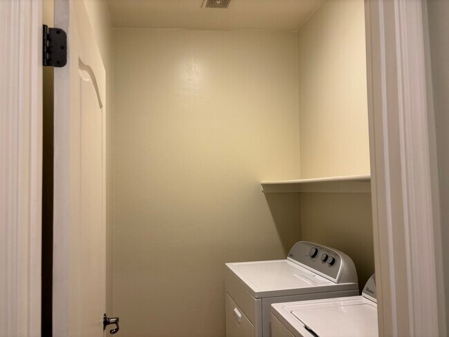 Building Photo - 4154 N Fortune Loop