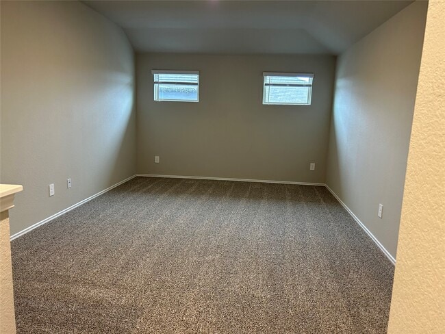 Building Photo - 40434 Gdn Hts Ln