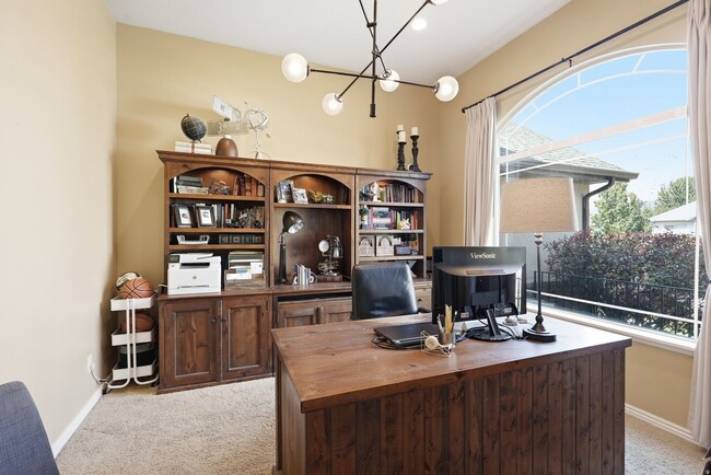 Building Photo - 4088 Eucalyptus Ct